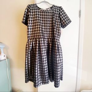 NWT, LulaRoe Elegant Amelia Dress, 3X